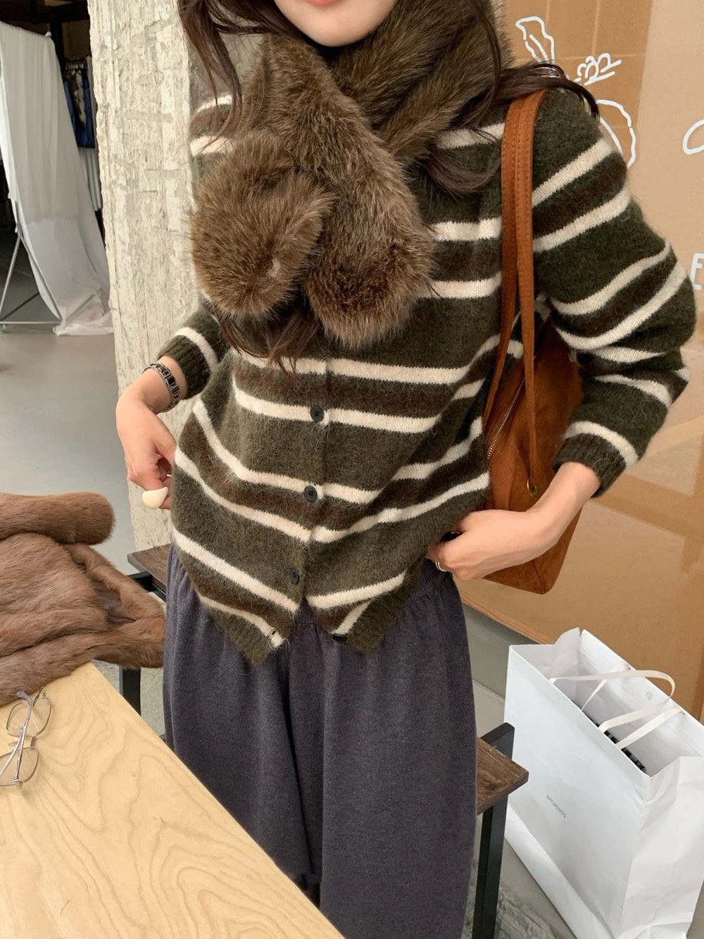 C79 / 軟糯感間條圓領針織外套(7%WOOL)