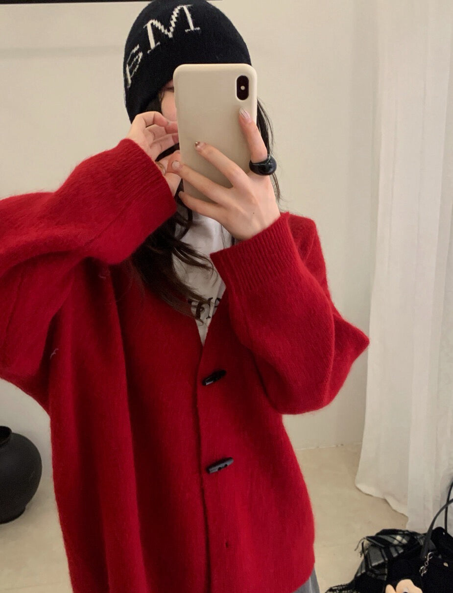 // 超軟糯寬鬆中長牛角鈕CD