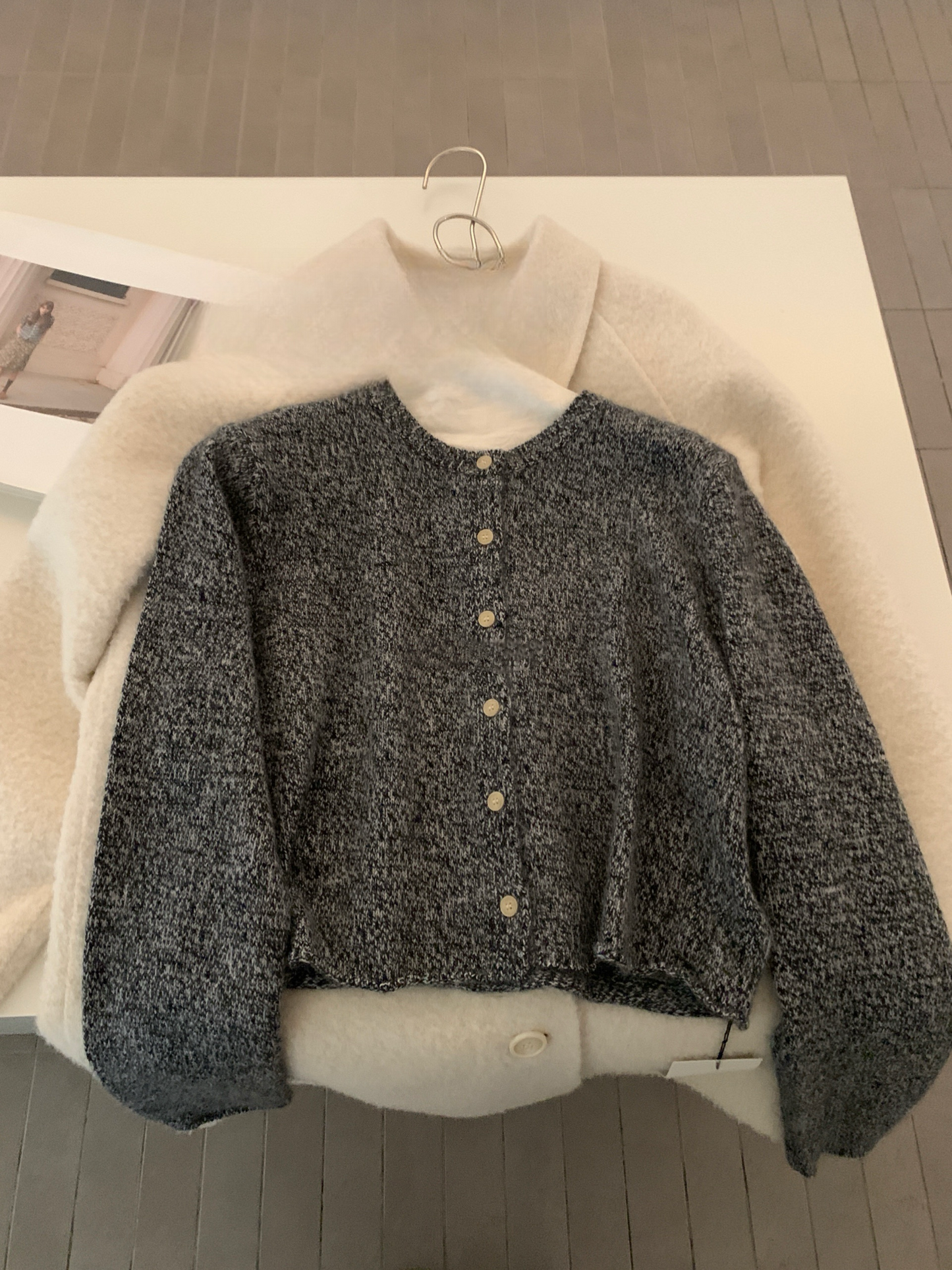 // 30%raccoon卷卷邊圓領CD