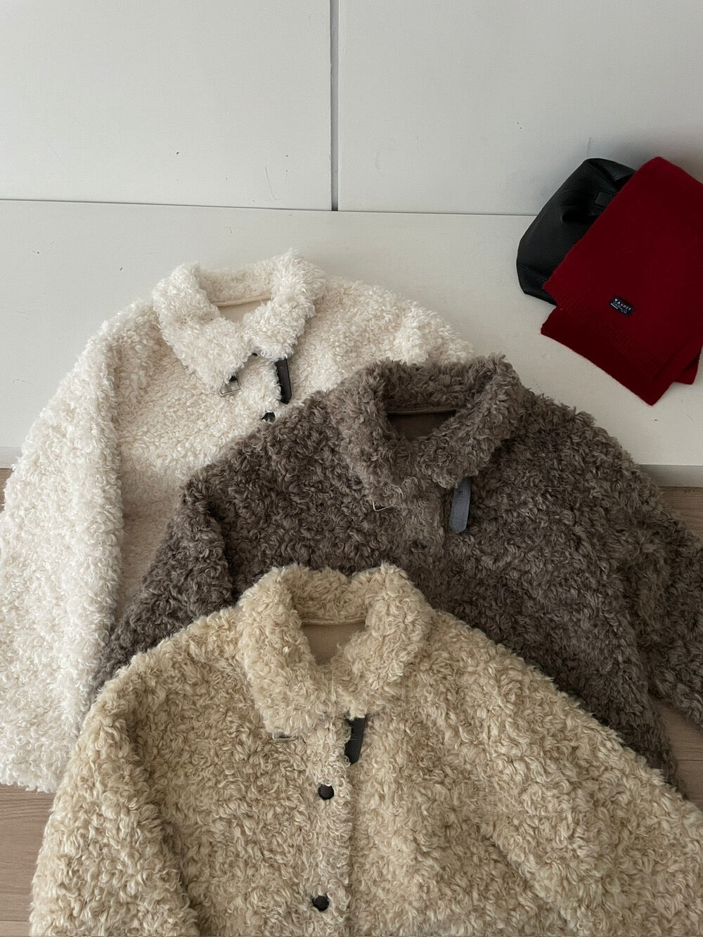 // 皮扣可立領口袋毛毛外套