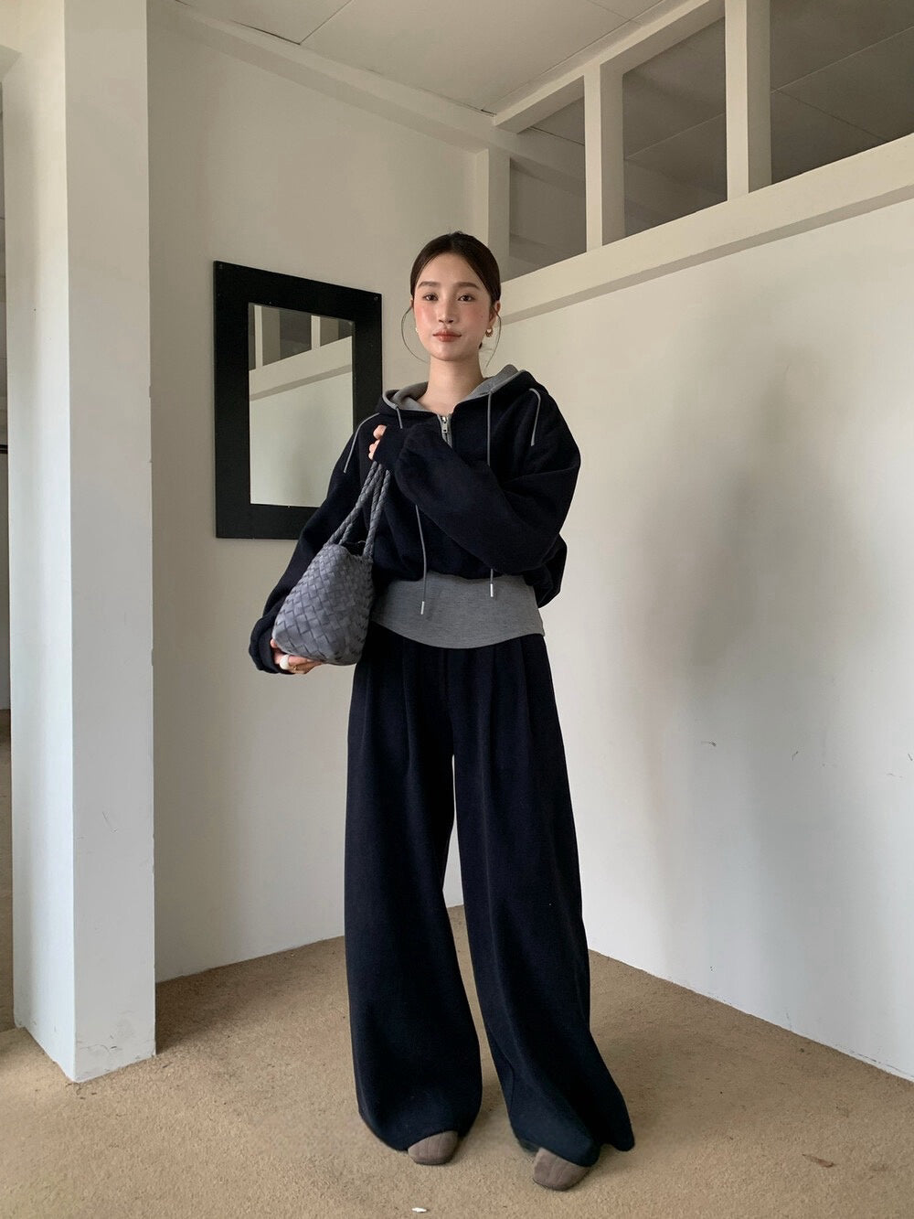 // 假兩件連帽拉鍊上衣+全長褲兩件套