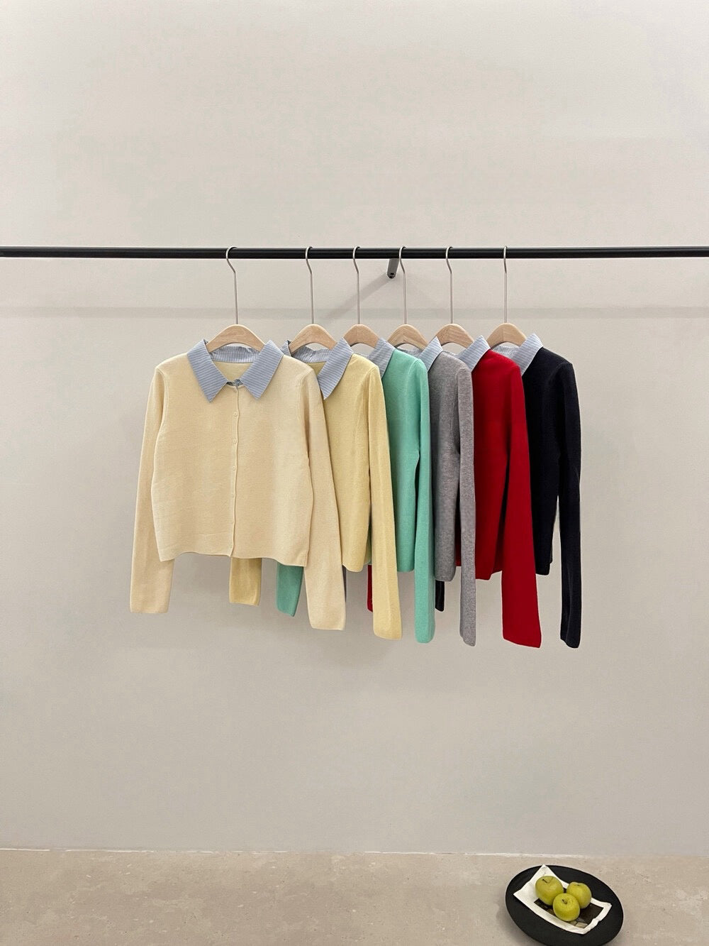 // 拼接間條恤衫領假兩件針織上衣