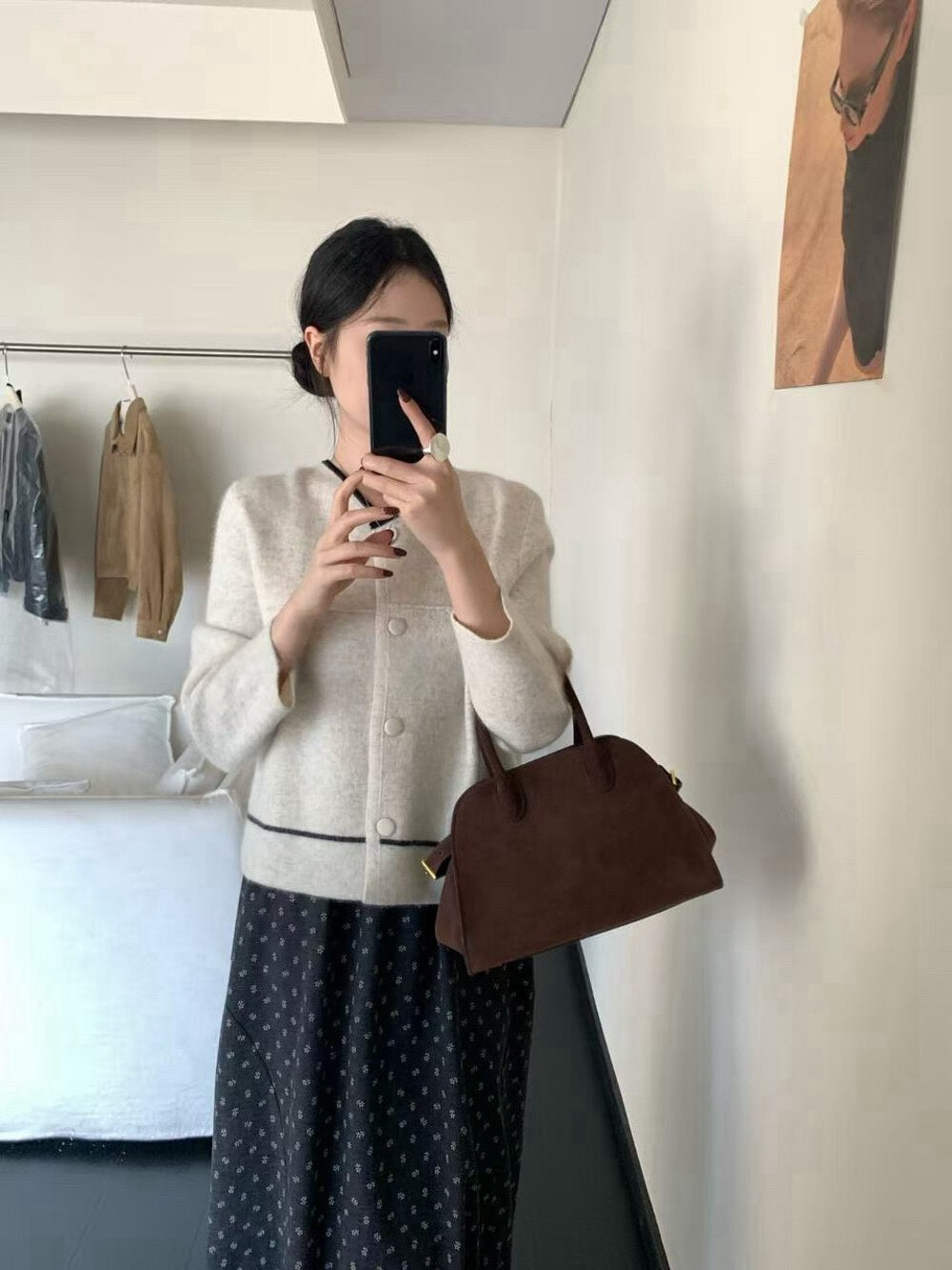 // 10%綿羊毛極簡撞色線條包邊密針織CD