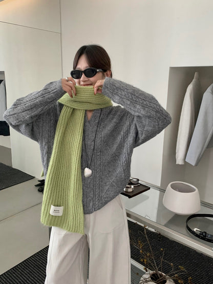 // 超軟糯小V領口麻花NT