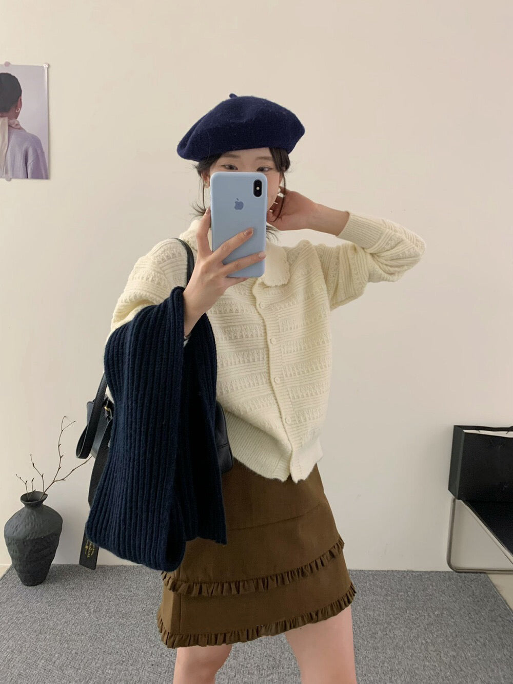 // 超精緻鈎花邊圓翻領特別織紋CD