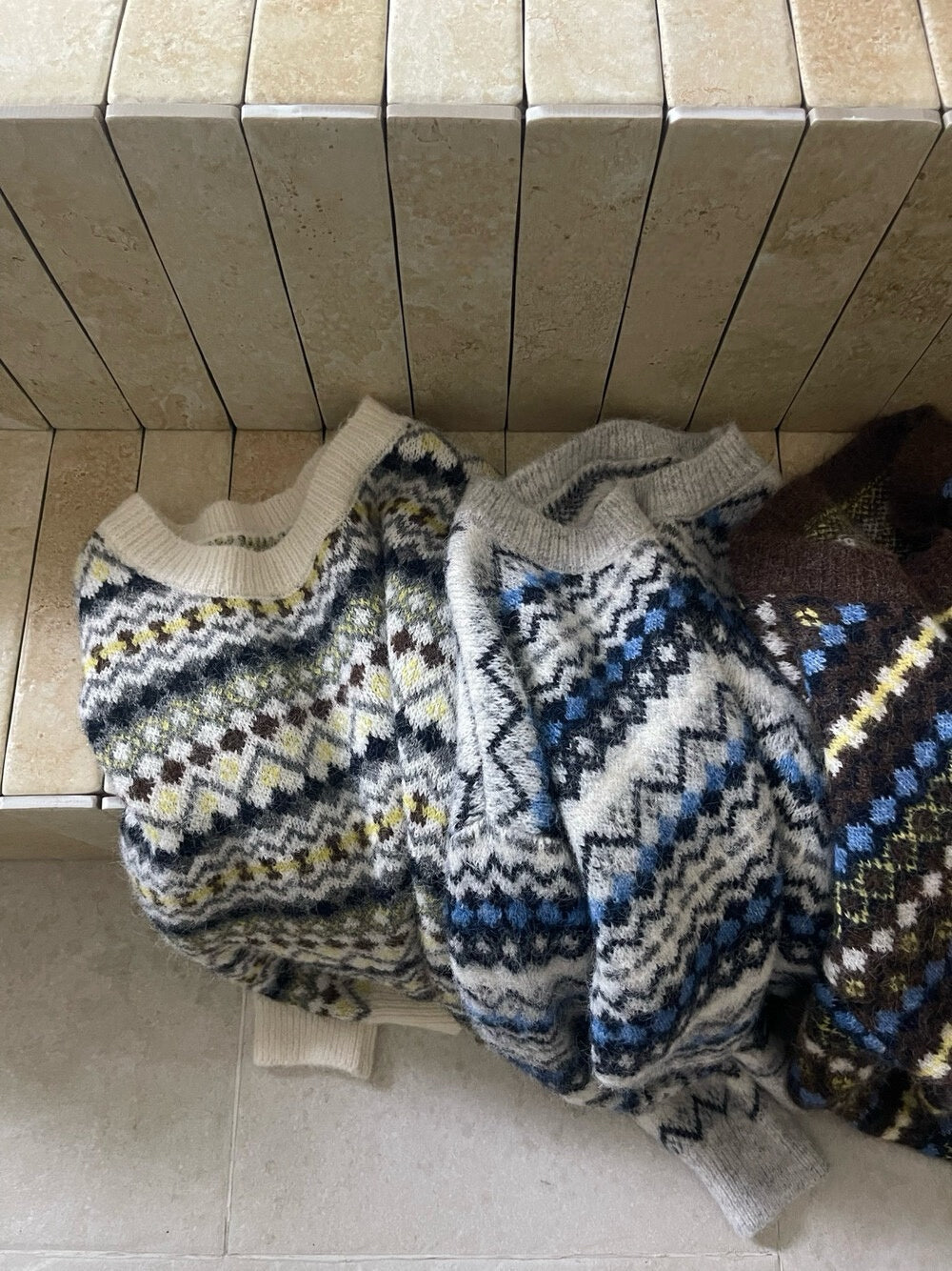 // 超韓民族patterns圓領毛衣