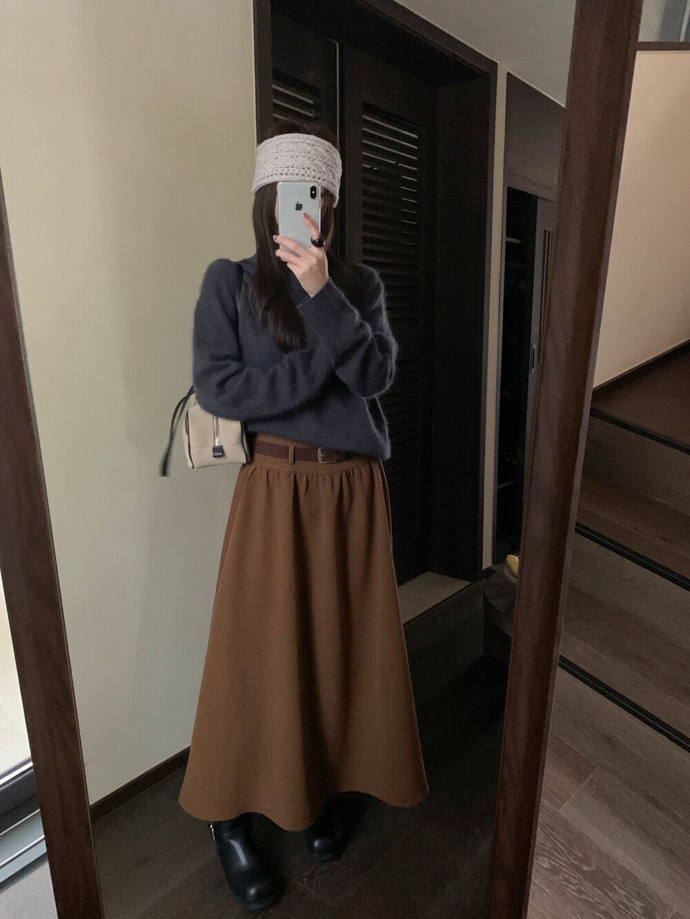 // 7%wool壓褶A字超遮肉半截裙(連腰帶)