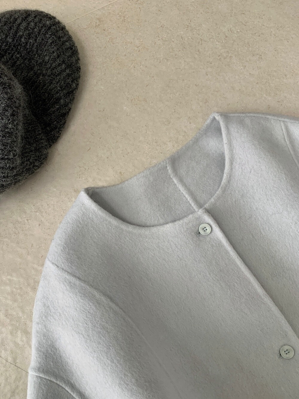 // 10%alpaca+90%wool簡約圓領手工外套(連頸巾)