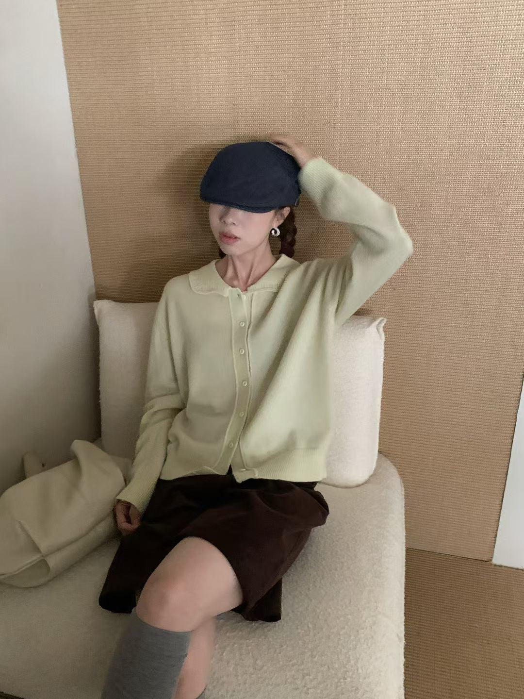 // 全羊毛精緻鈎花圓翻領NT