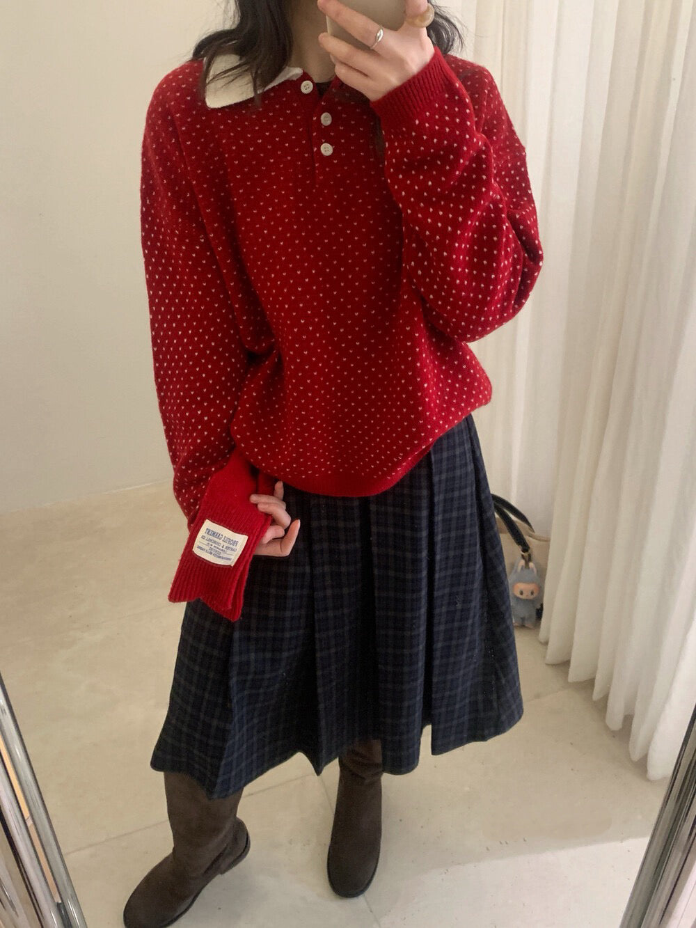 // 100%綿羊毛小心心點點撞色翻領NT