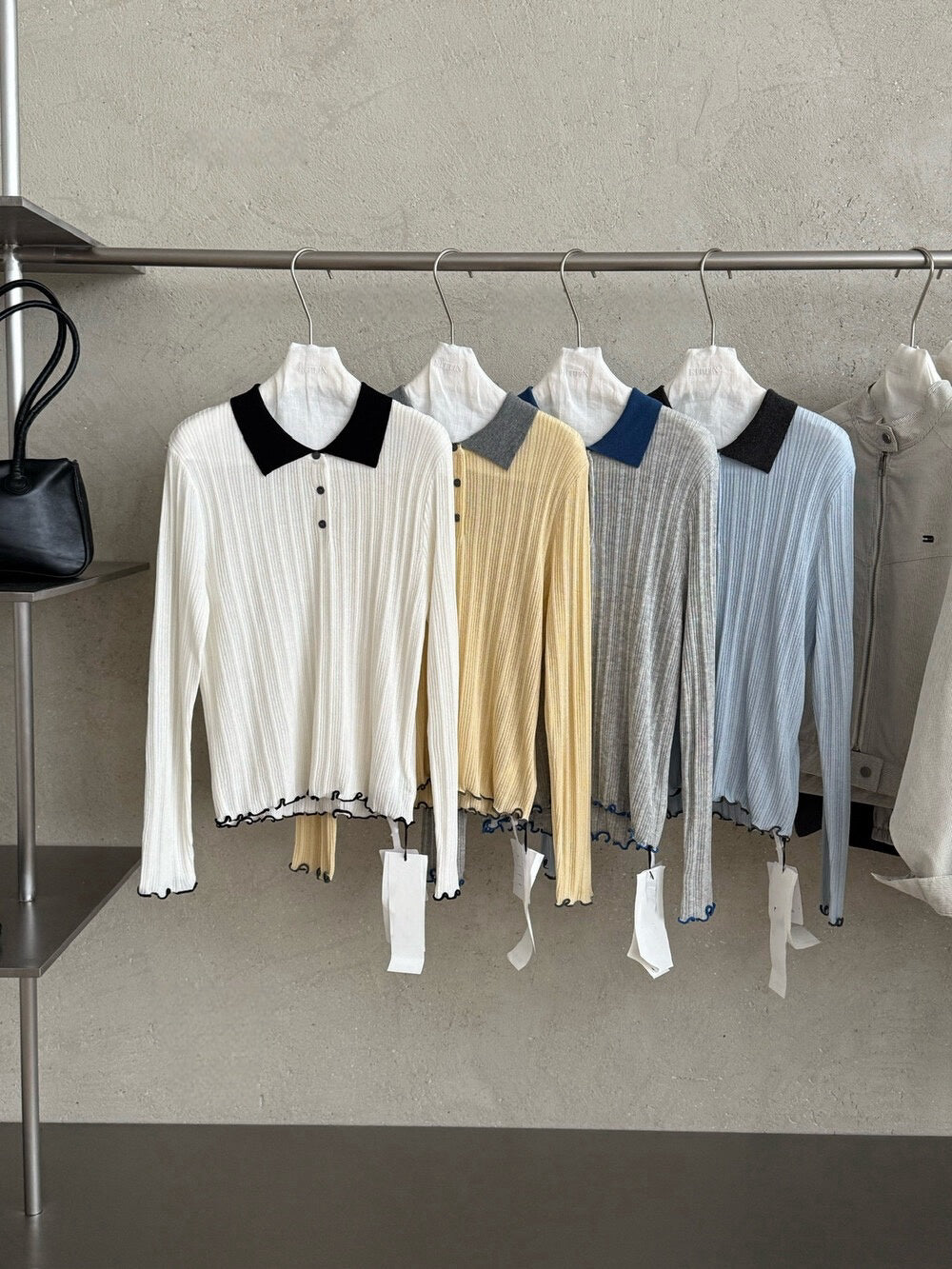 // 拼色領卷卷邊直紋鈕扣lyocell針織上衣