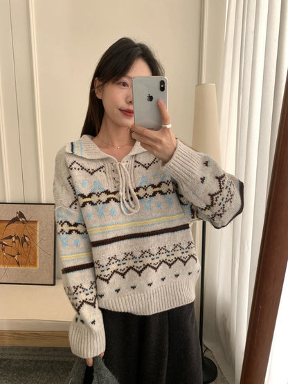 // 60%綿羊毛復古花紋綁帶翻領毛衣