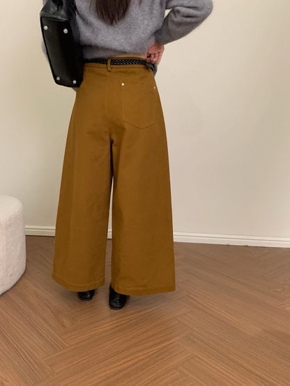 // 褲型100分微A直筒九分磨毛褲