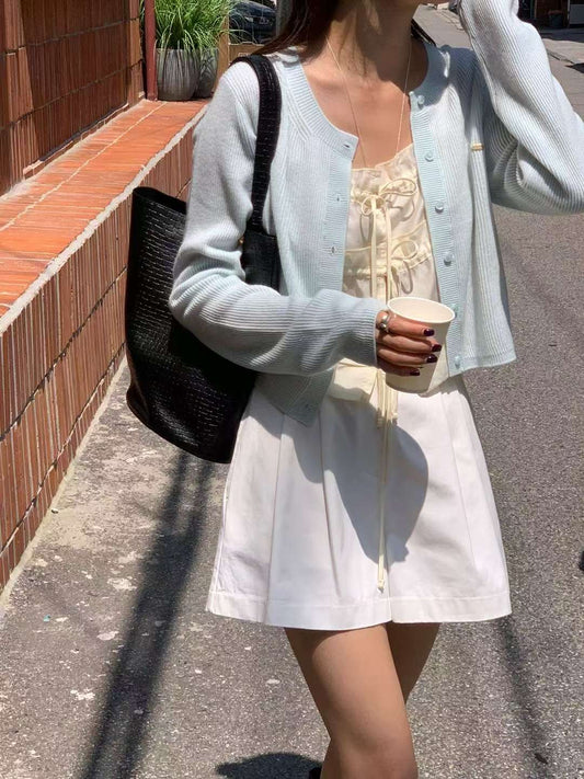// 超親膚小金屬貼牌直紋CD