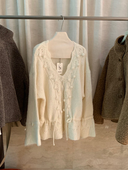 // 法式鈎花設計感抽繩V領立體裝飾CD