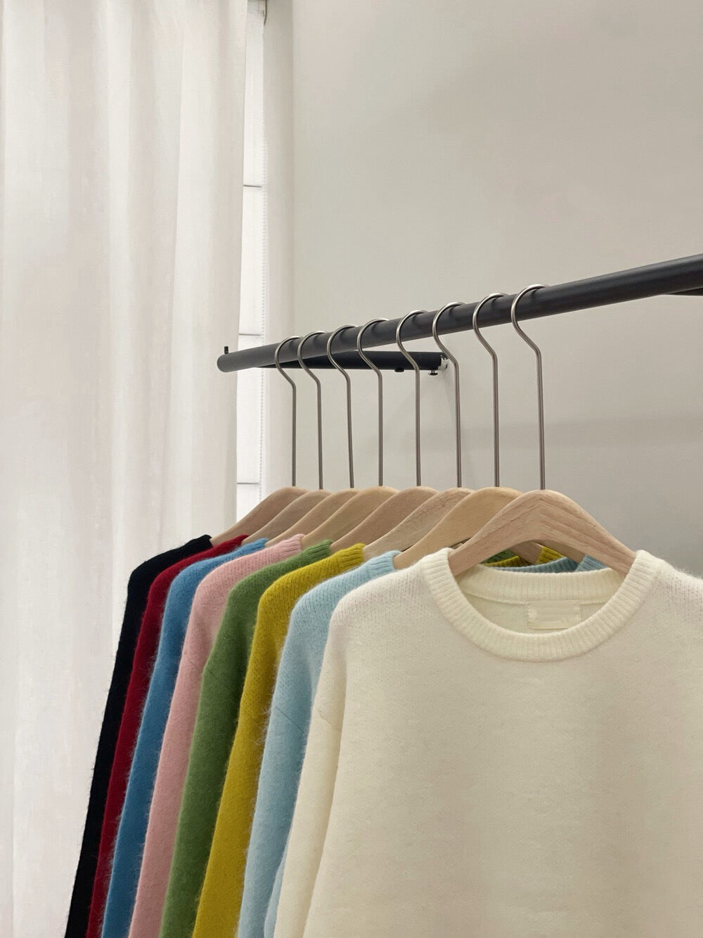 // 軟糯超美色系混兔毛圓領毛衣