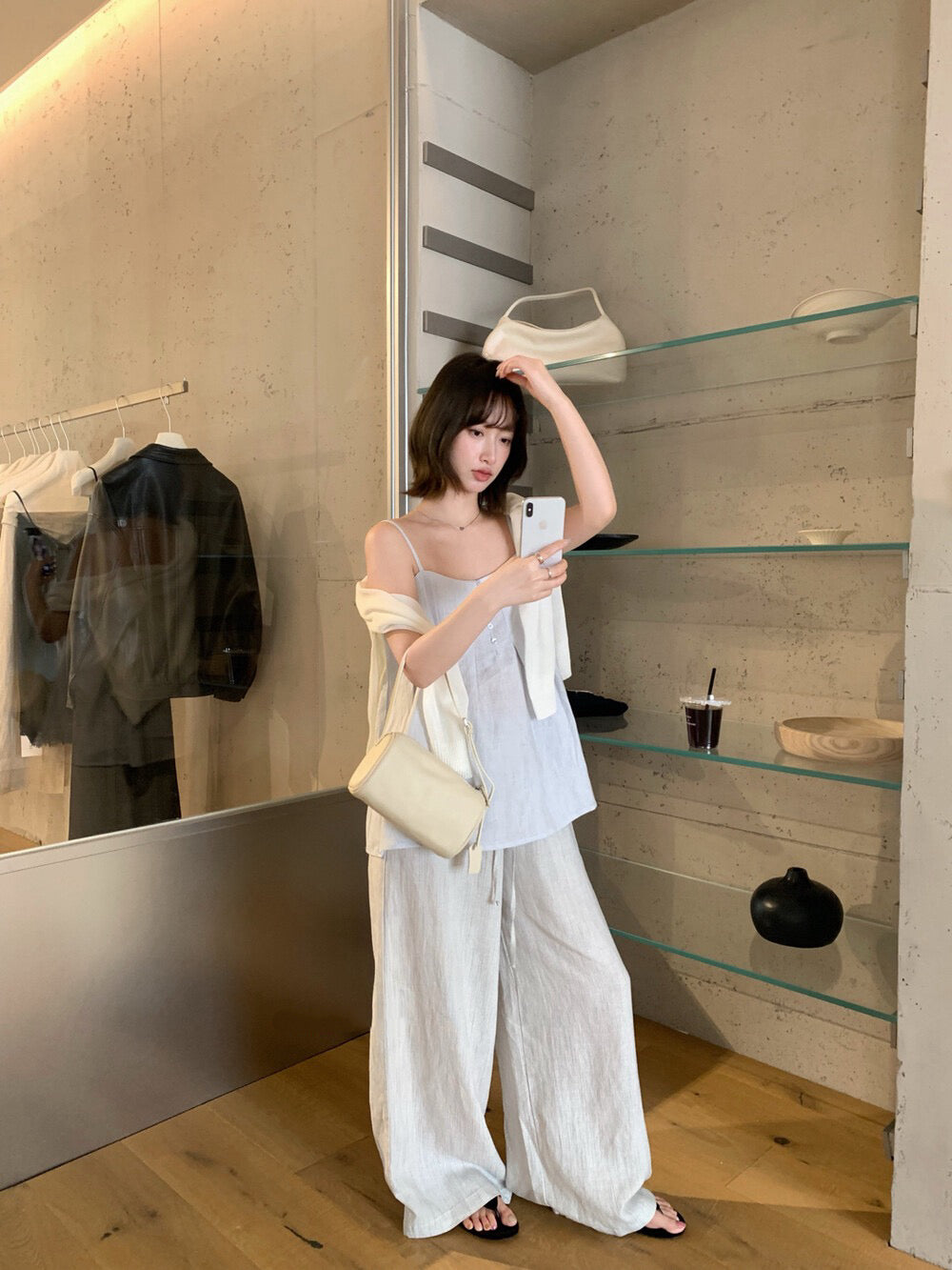 // 麻質壓褶小鈕扣吊帶
