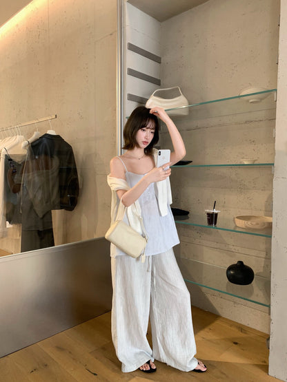 // 麻質壓褶小鈕扣吊帶