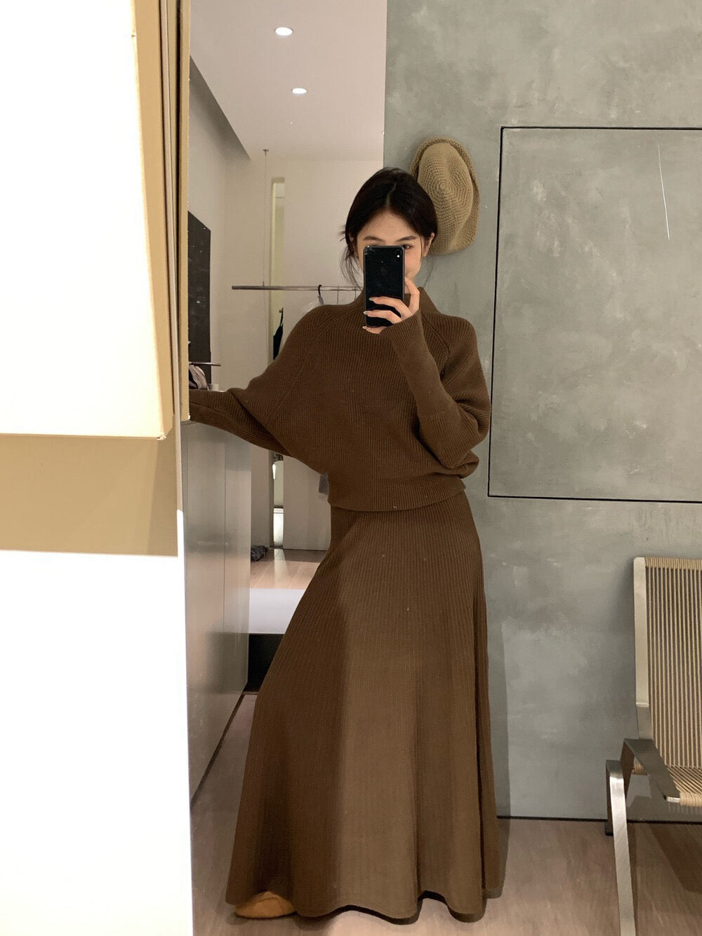 // 可前後穿小半領毛衣+褶褶針織裙套裝