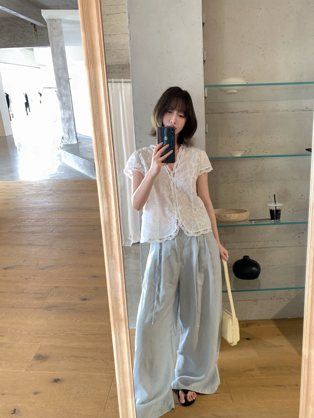 // 絕美重工鈎花小飛袖BL