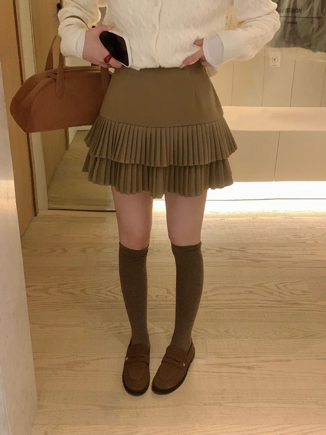 // 復古雙層細百褶毛呢短裙