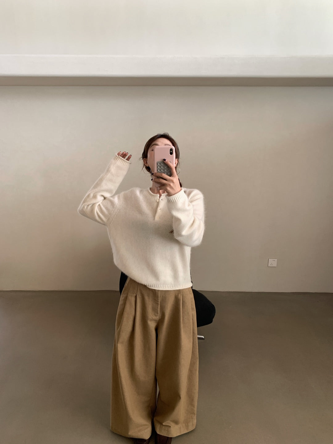 // 三粒鈕卷邊raccoon+wool NT