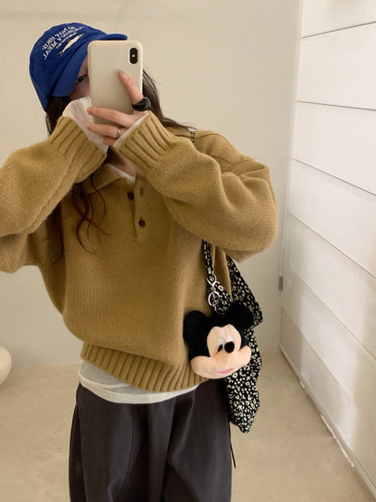 // 超韓領鈕扣粗坑紋翻領毛衣