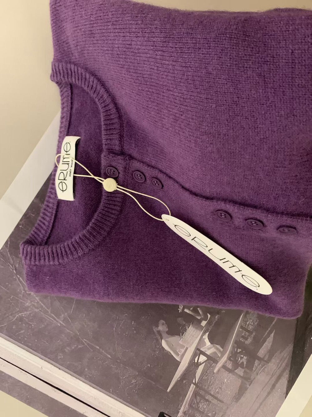 // 設計感特別鈕扣設計100%wool靚色CD