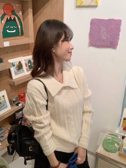 // 簡約麻花翻領毛衣