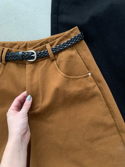 // 褲型100分微A直筒九分磨毛褲