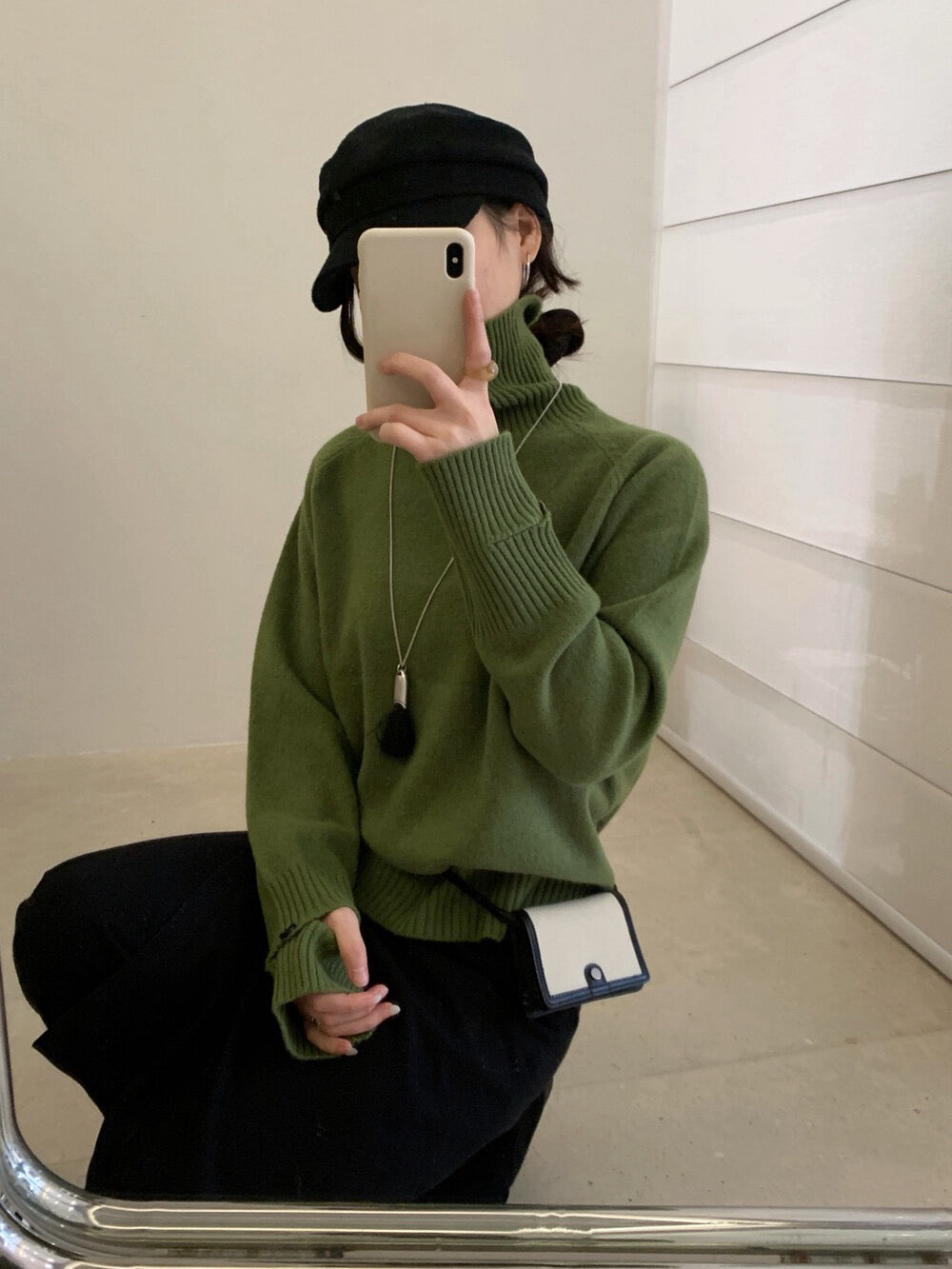 // 100%綿羊毛鈕扣可立領+設計感袖口毛衣