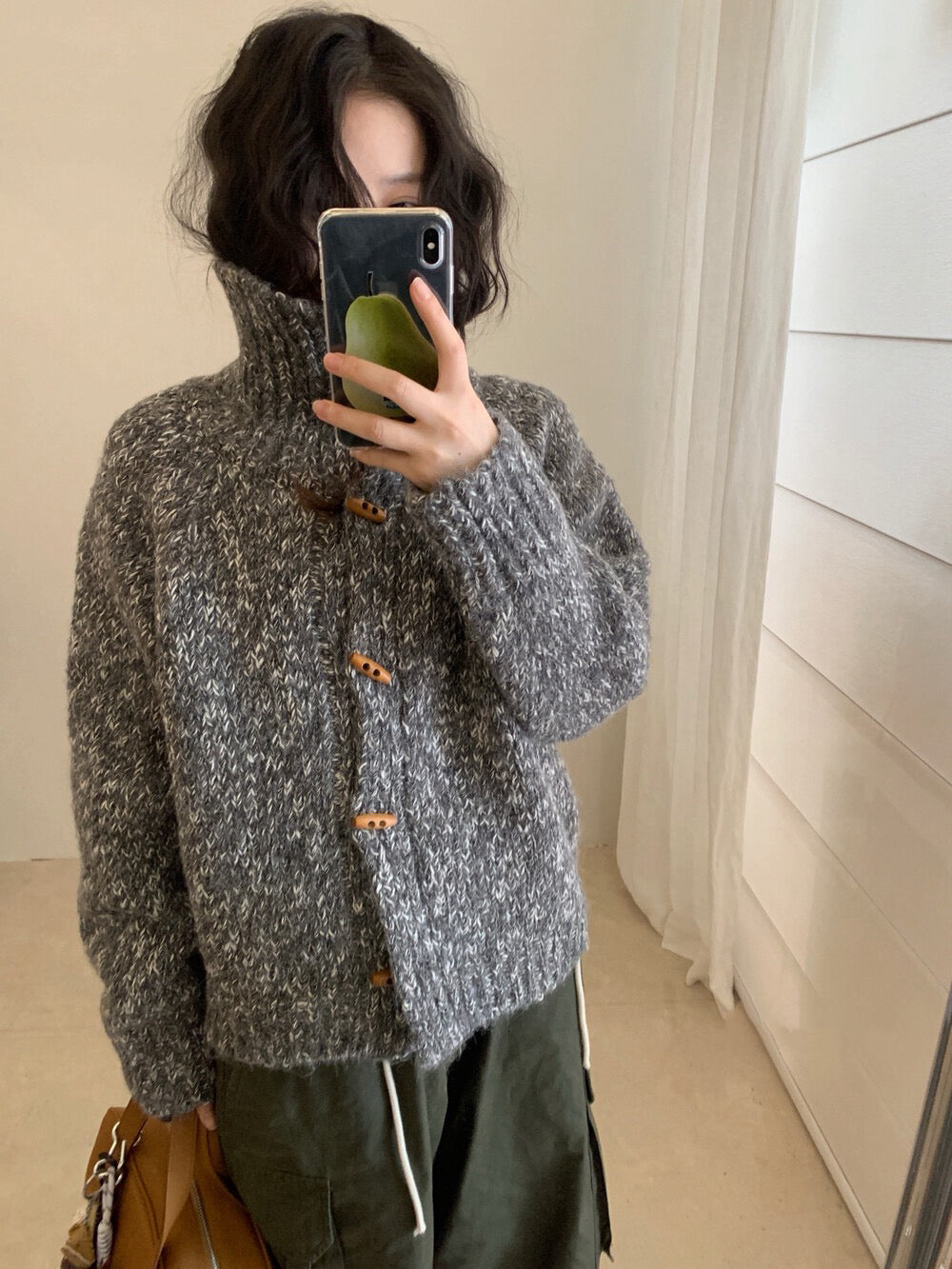 // 重工雜色線可立領牛角鈕CD