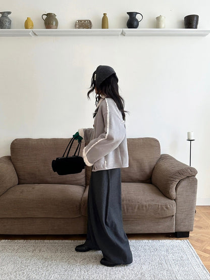 // 質感超好的皮毛一體圓翻領毛毛外套