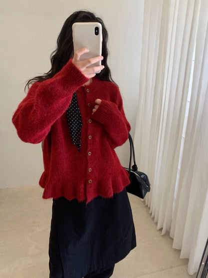 // 8%綿羊毛荷葉花邊腳排扣毛衣