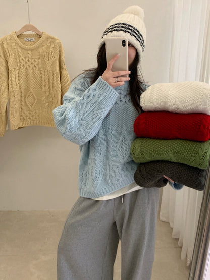 // 超美麻花織紋圓領套頭毛衣