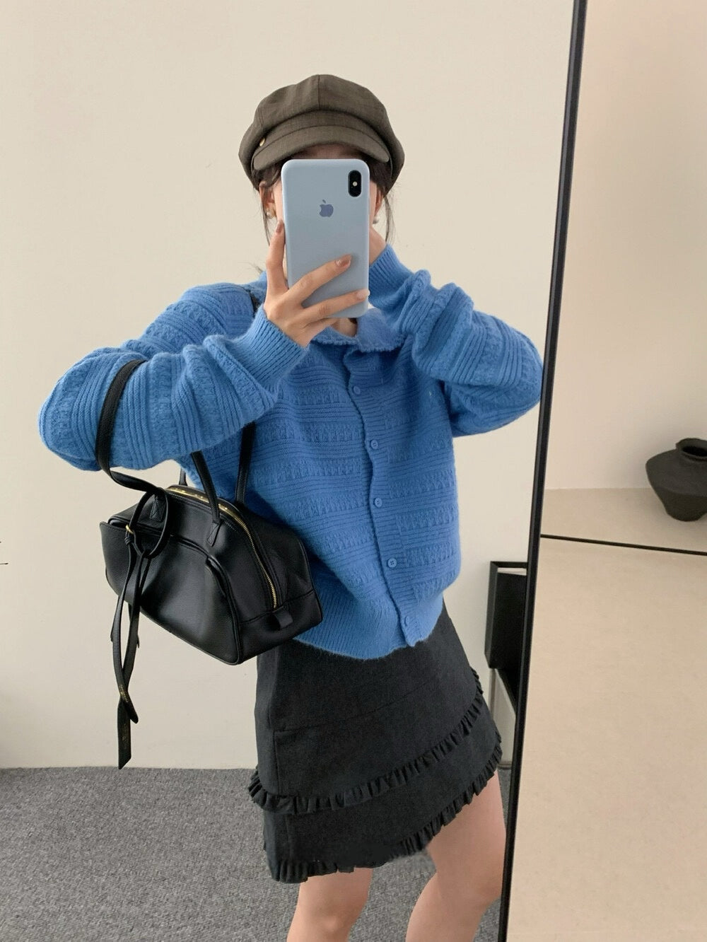 // 超精緻鈎花邊圓翻領特別織紋CD