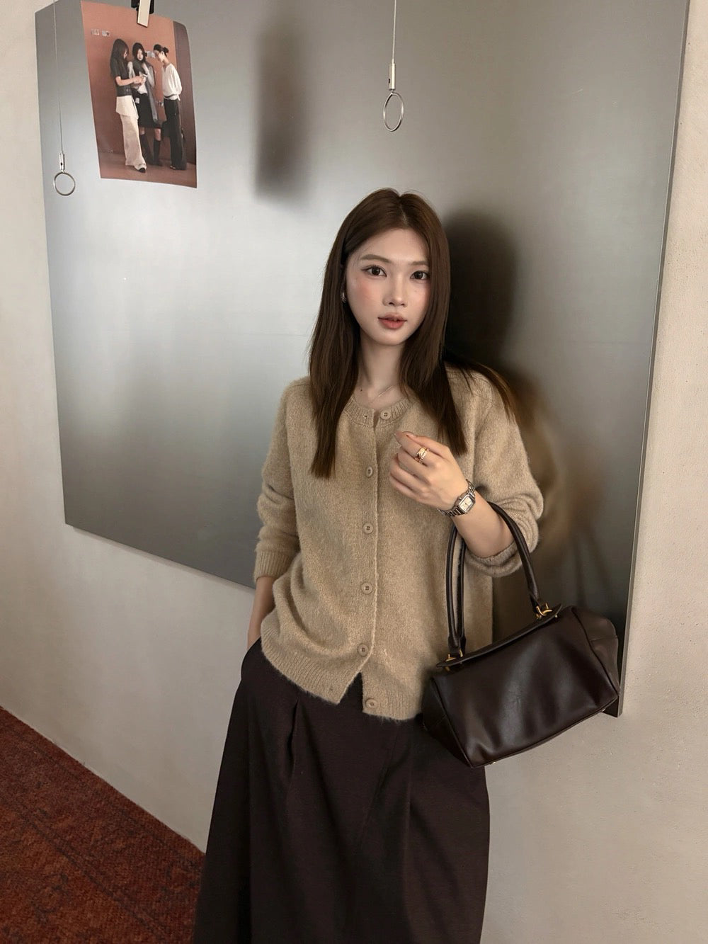 C58 / 慵懶感同色圓鈕扣圓領絨毛感針織外套