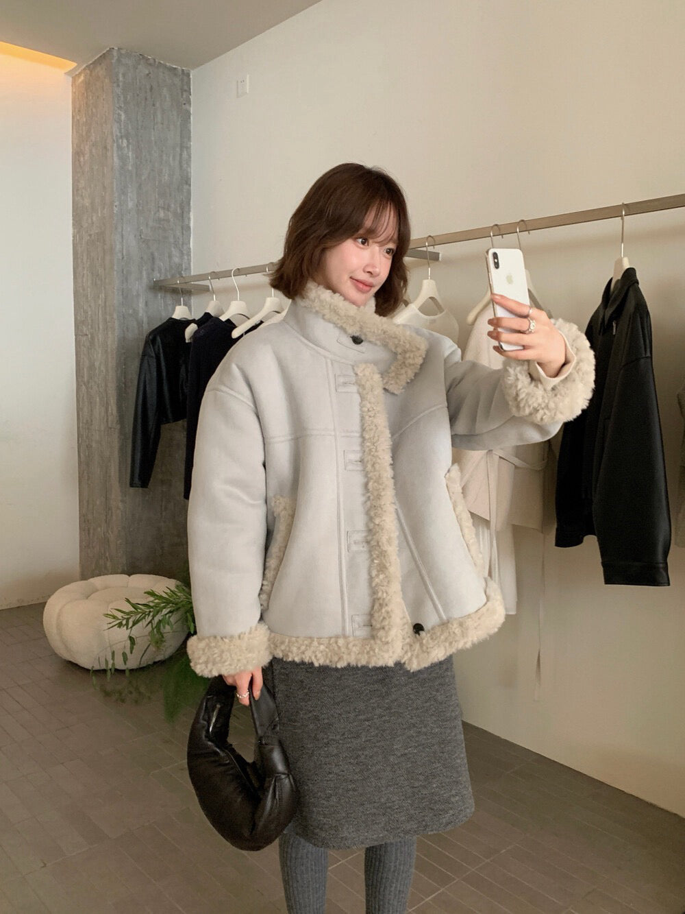 // 性價比極高皮毛一體羊羔毛麂皮外套