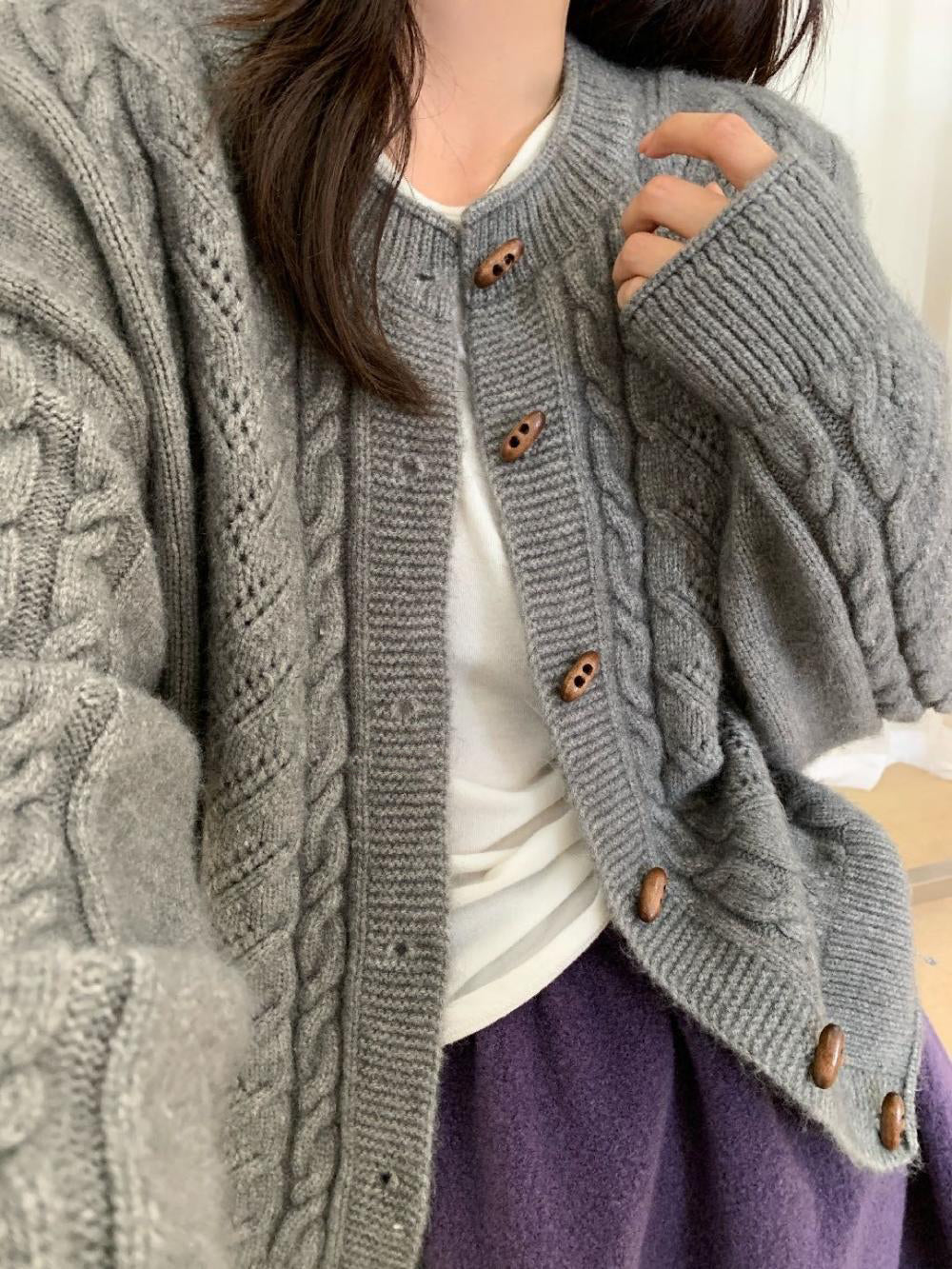 // 復古軟糯牛角鈕麻花CD