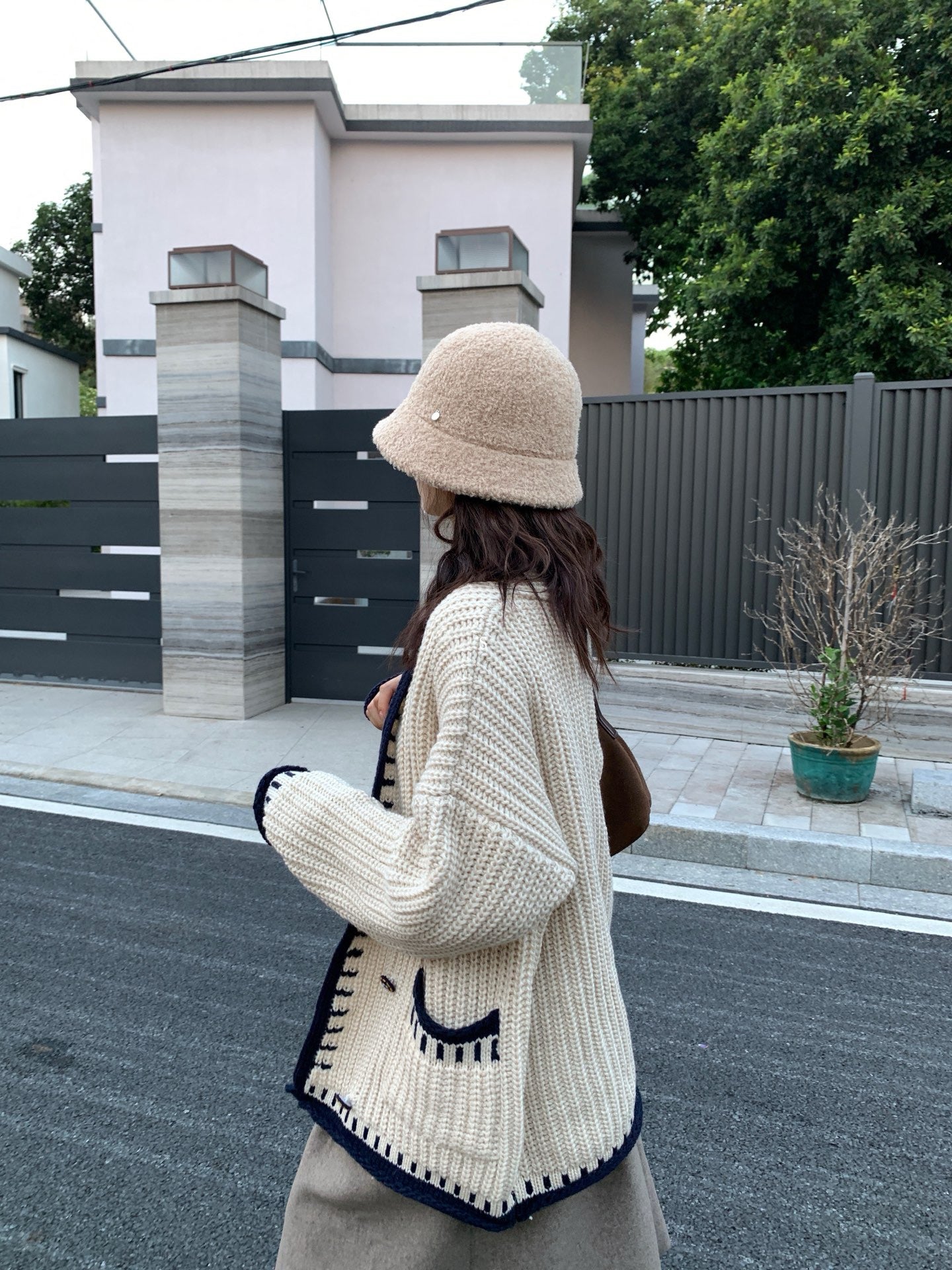 // 撞色織紋包邊翻領中長冷外套