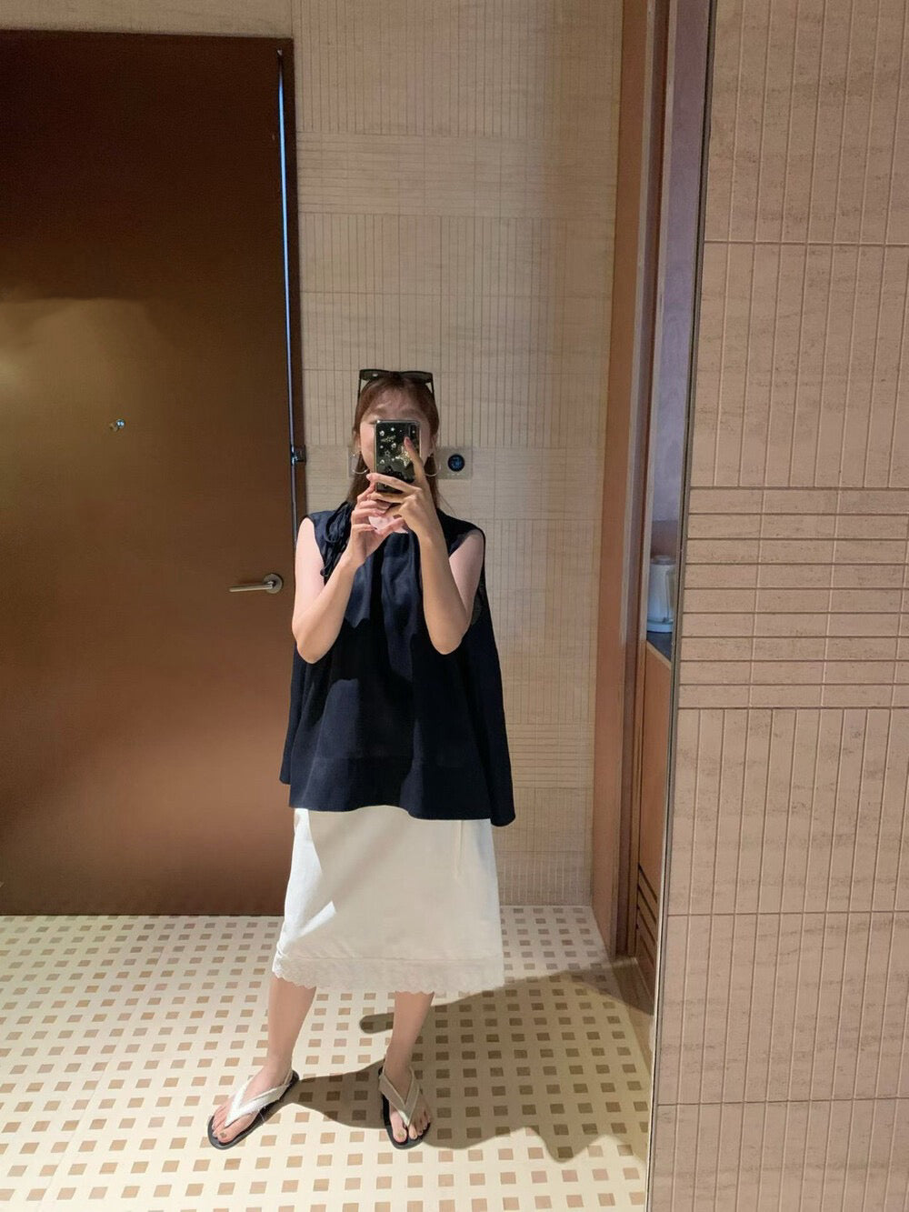 // 麻質飛飛袖小鈕扣背心