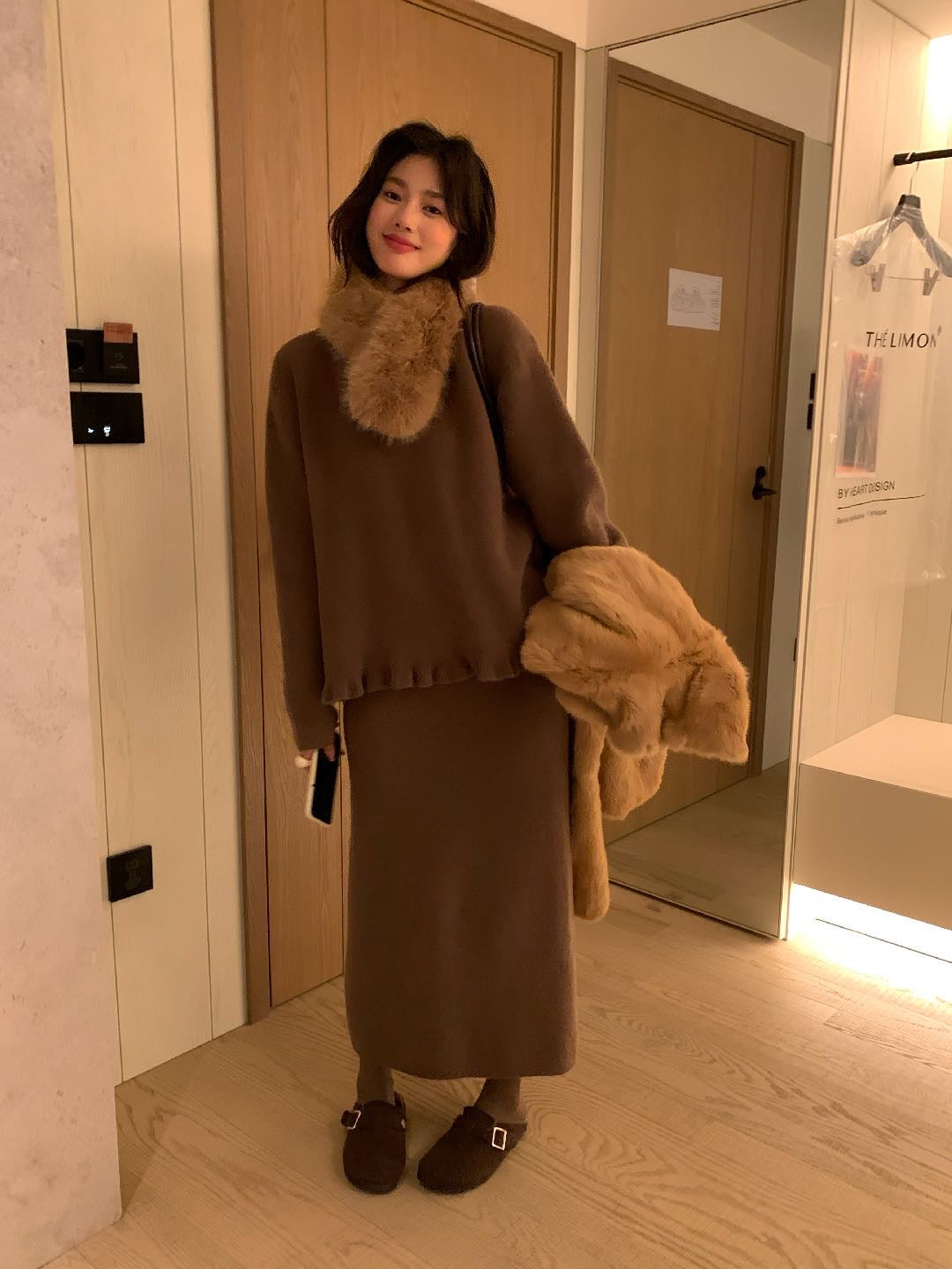 // 木耳邊衣擺NT+直筒裙套裝