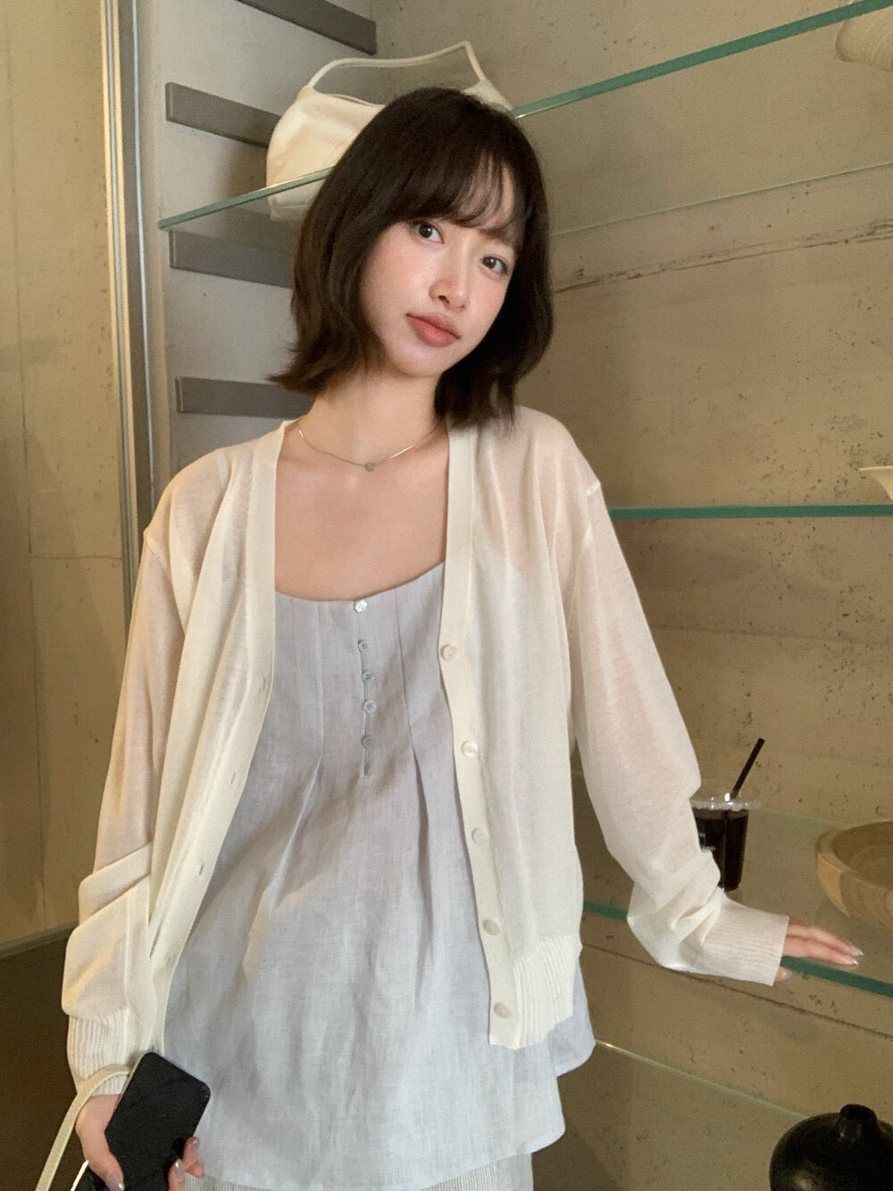 // 麻質壓褶小鈕扣吊帶