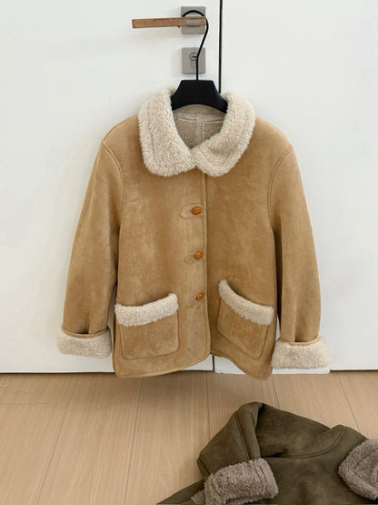 // 可愛圓翻領皮毛一體木鈕扣中長外套