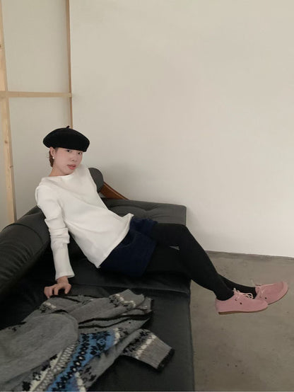 // 超顯瘦直坑紋側開鈕TEE