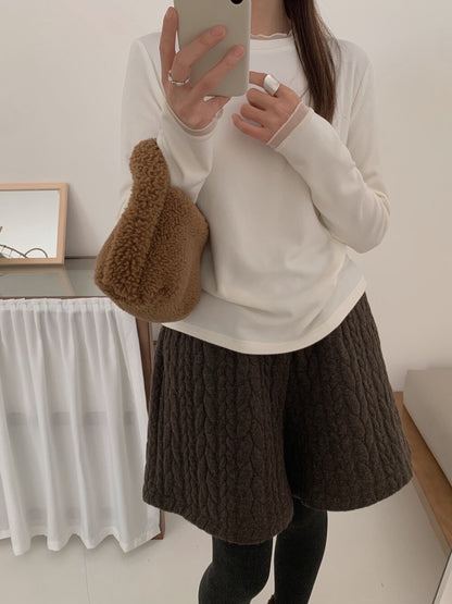 // 5%羊毛拼lace邊超舒服彈性打底上衣