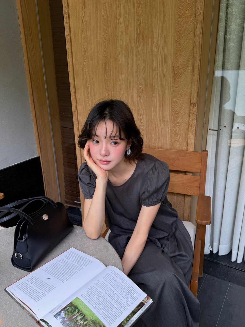 // lyocell料氣質微泡泡袖BL+壓褶全長褲套裝
