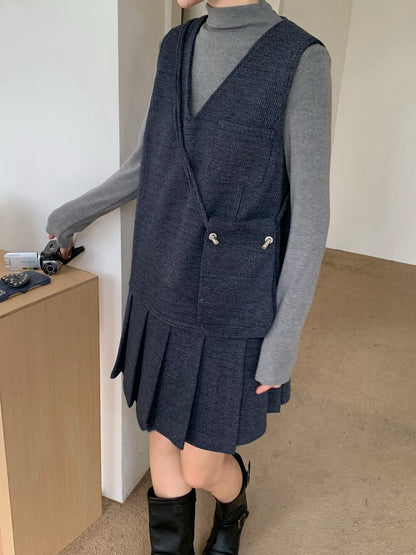 // V領百褶腳背心OPS+高領彈性打底兩件套(連袋仔)