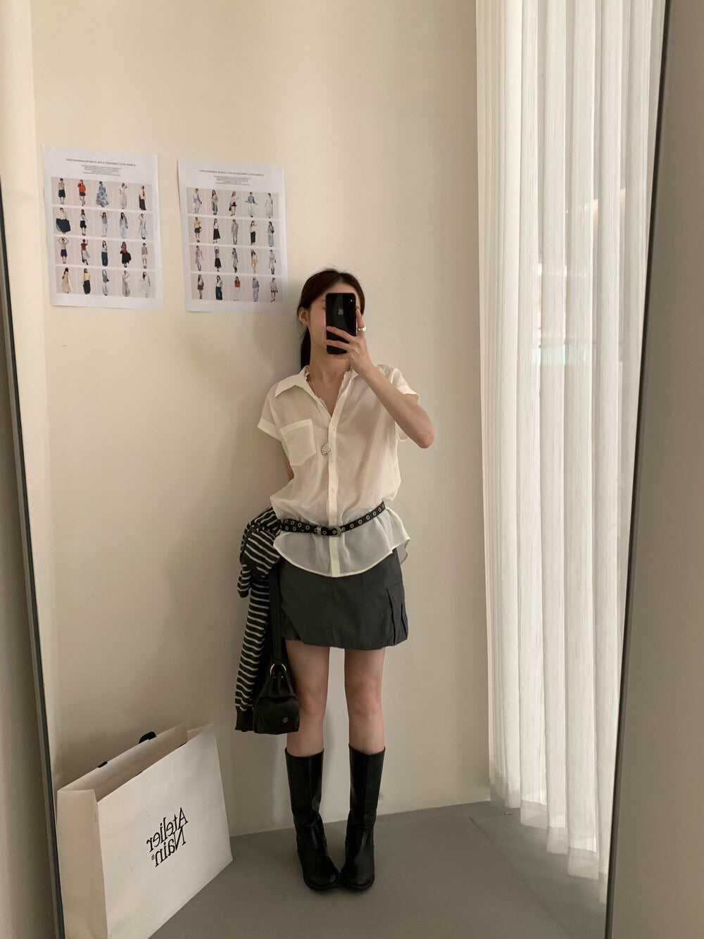 // 拼接褶褶lace邊小V翻領短袖SH