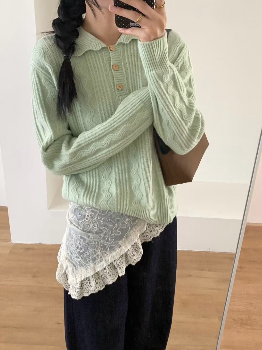 // 美美麻花織紋鈕扣翻領NT